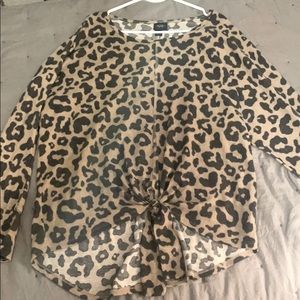 Cute light weighted sweater